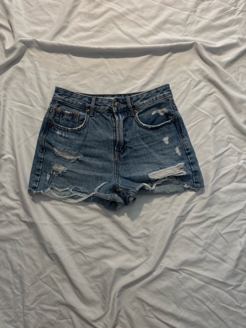 stradivarius Ripped High-Rise Denim Shorts - Blue
